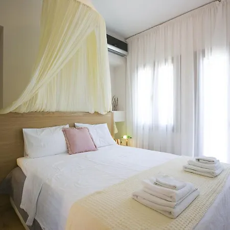 2b Luxurious Io, With Private Pool And Stunningt Sea Views Villa *