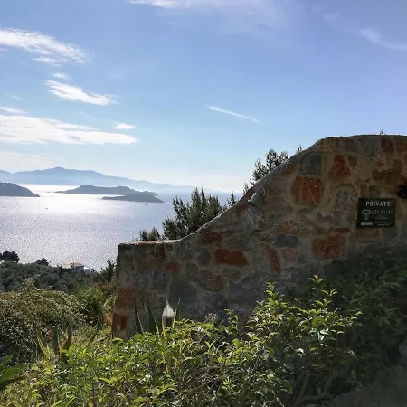 2b Luxurious Io, With Private Pool And Stunningt Sea Views