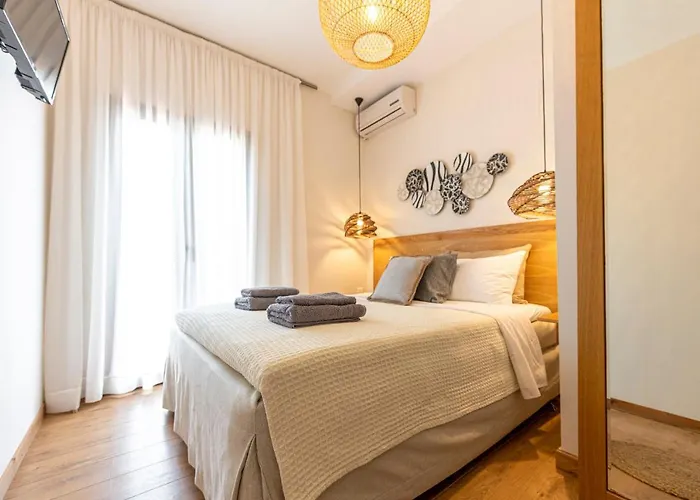 Villa 2b Luxurious Io, With Private Pool And Stunningt Sea Views